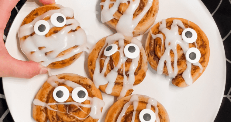 Quick & Easy Mummy Cinnamon Rolls